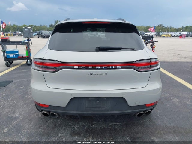 Porsche Macan S