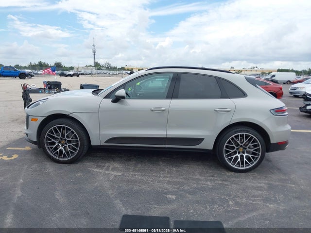 Porsche Macan S