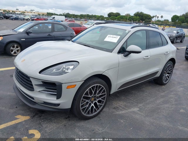 Porsche Macan S