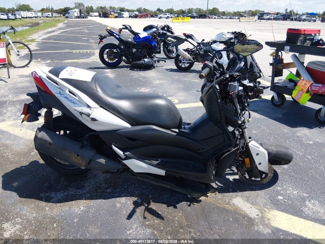 Yamaha Czd300 A