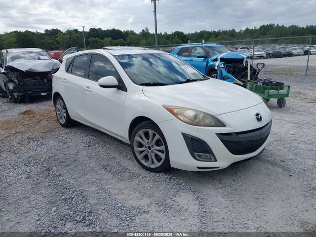 Salvage Mazda Mazda3 Image