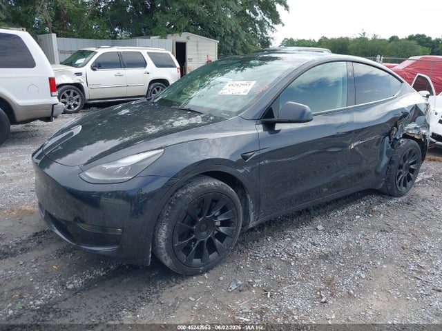 Tesla Model Y Long Range Dual Motor All-wheel Drive