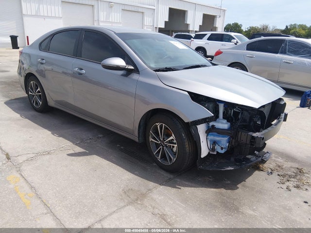 Salvage Kia Forte Image
