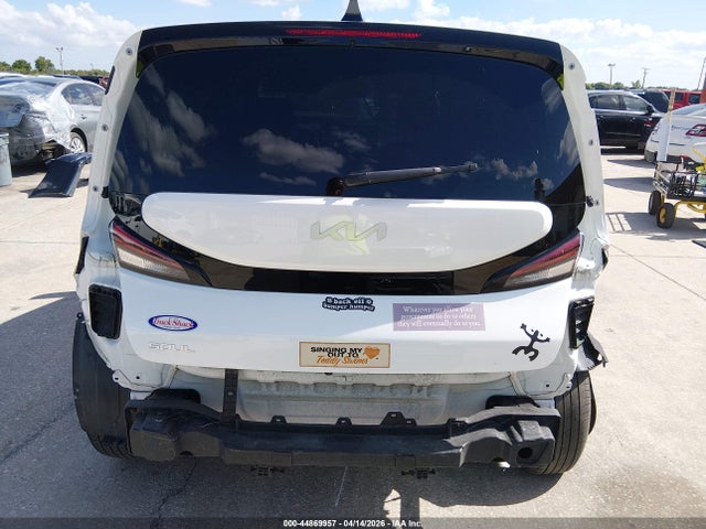 Kia Soul Lx