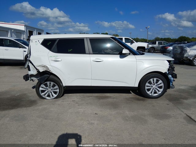 Kia Soul Lx