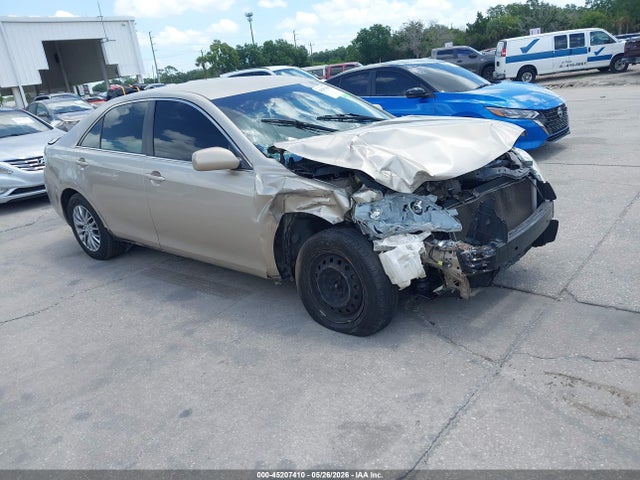 Salvage Toyota Camry Image