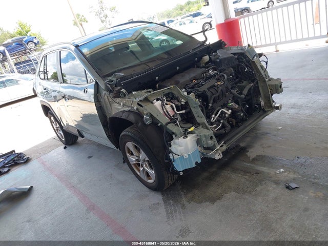 Salvage Toyota RAV4 Image
