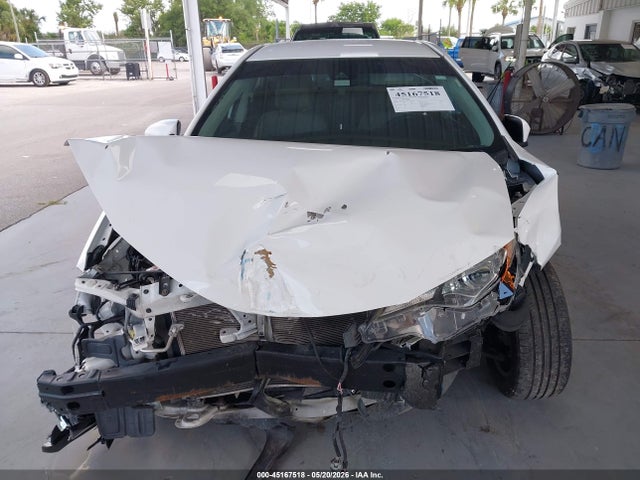 Toyota Corolla Le