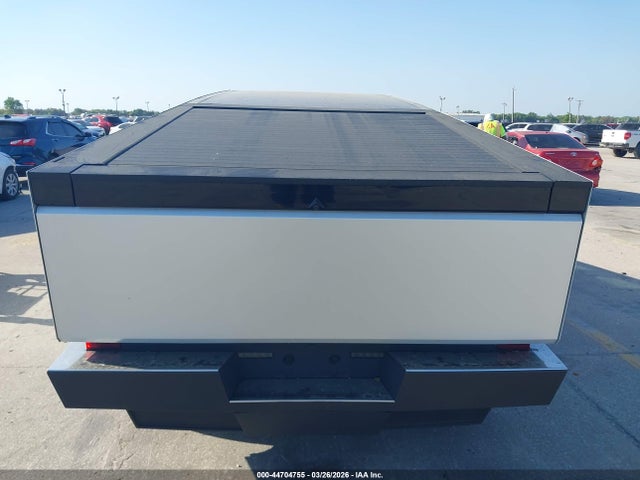 Tesla Cybertruck All-wheel Drive