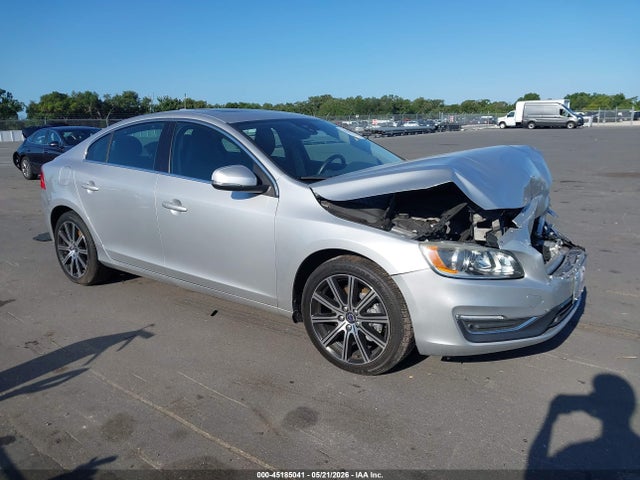 Salvage Volvo S60 Inscription Image
