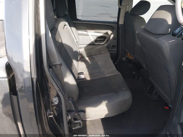 Nissan Titan S