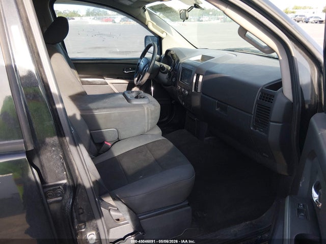 Nissan Titan S