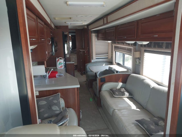 Freightliner Chassis X Line Motor Home