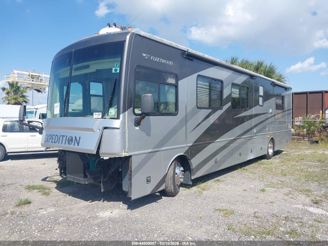 Freightliner Chassis X Line Motor Home