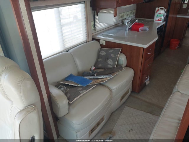 Freightliner Chassis X Line Motor Home