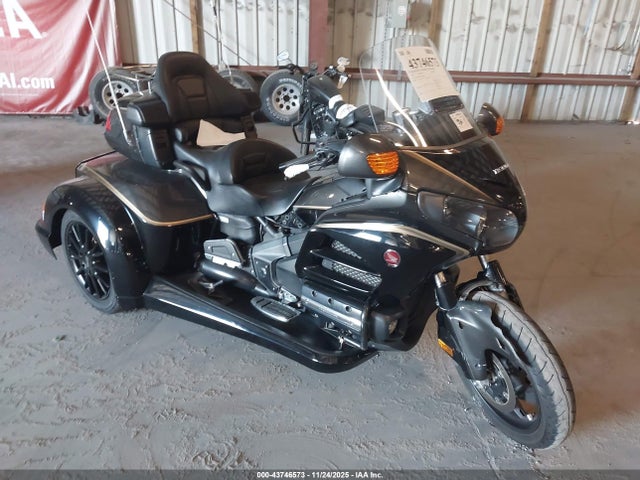 Salvage Honda Gl1800 Image