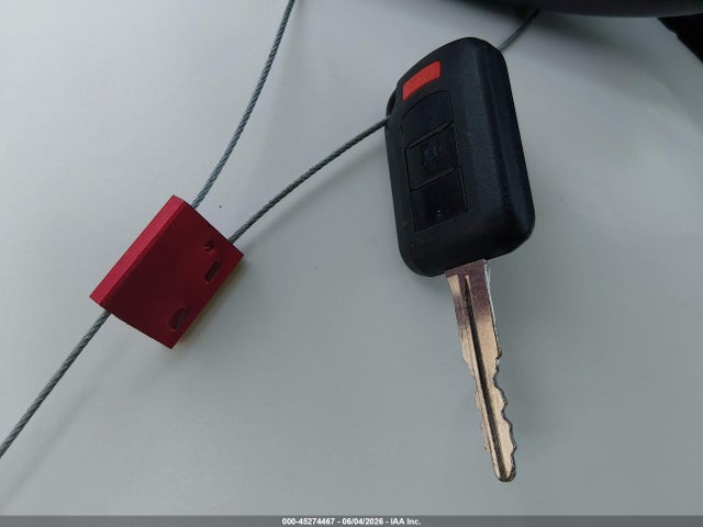 Mitsubishi Mirage Es