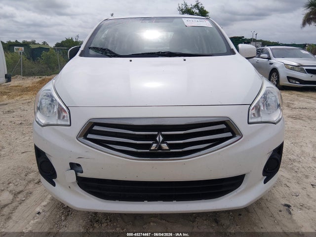 Mitsubishi Mirage Es