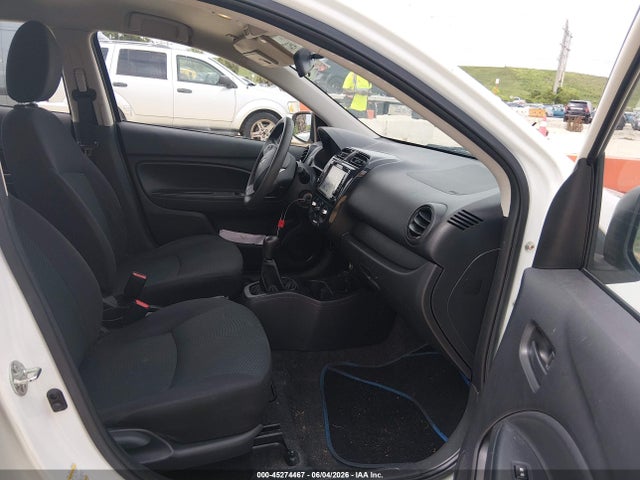 Mitsubishi Mirage Es