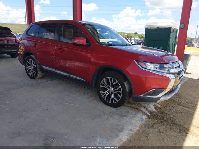 Salvage Mitsubishi Outlander Image