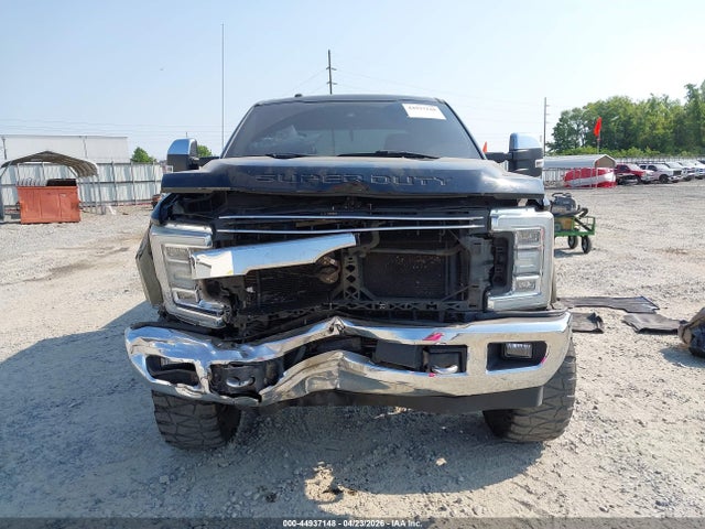 Ford F-250 Lariat