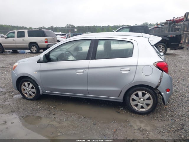 Mitsubishi Mirage Es