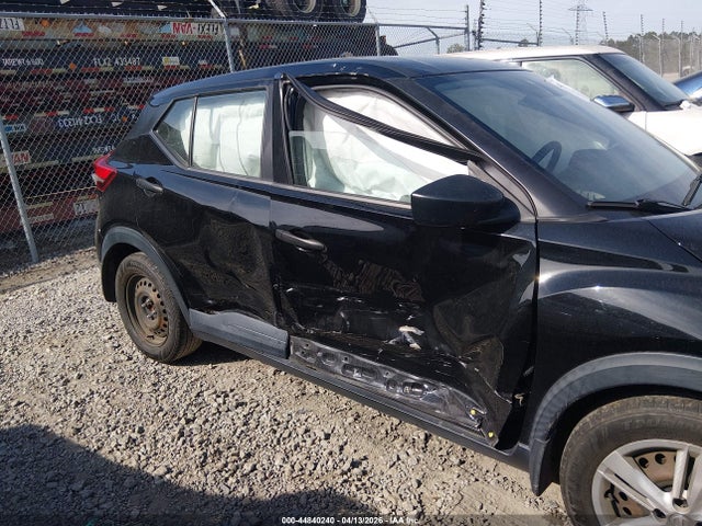 Nissan Kicks S Xtronic Cvt