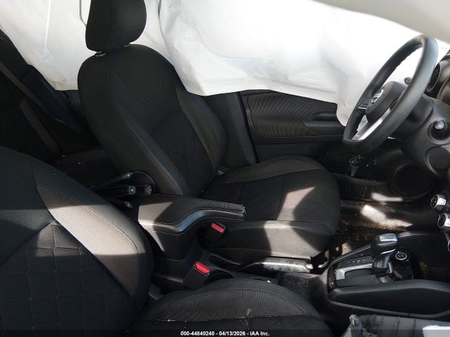 Nissan Kicks S Xtronic Cvt