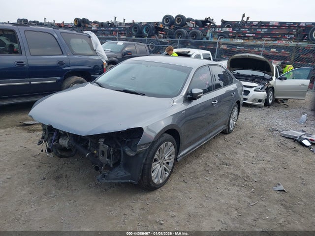Volkswagen Passat 1.8t Wolfsburg Edition