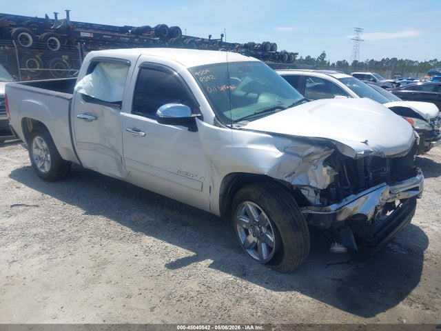 Salvage GMC Sierra 1500 Image