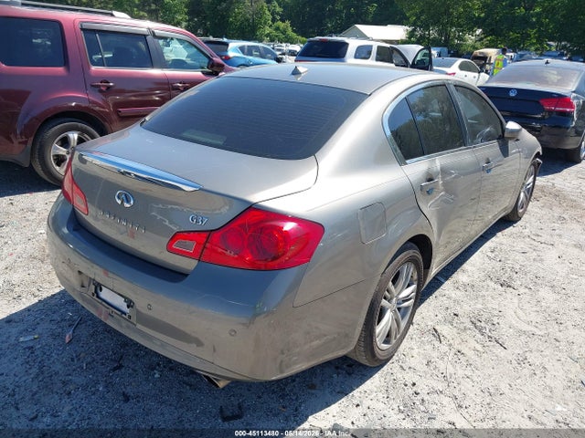 INFINITI G37 Journey