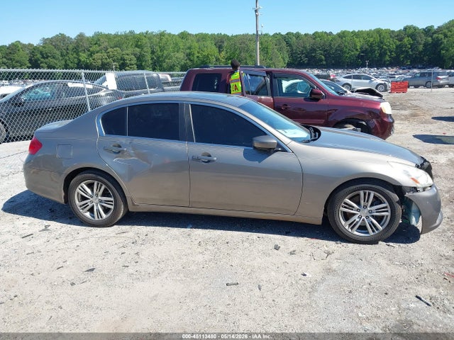INFINITI G37 Journey