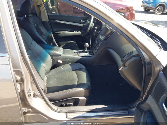 INFINITI G37 Journey
