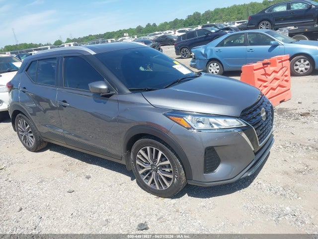 Salvage Nissan Kicks Image