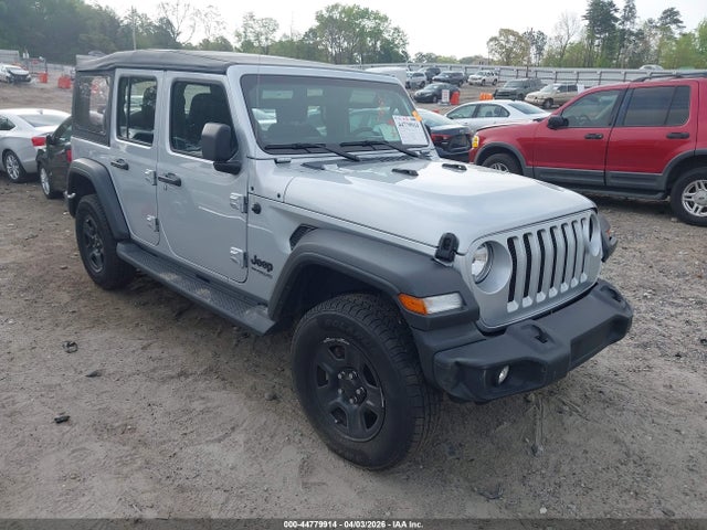 Salvage Jeep Wrangler Image
