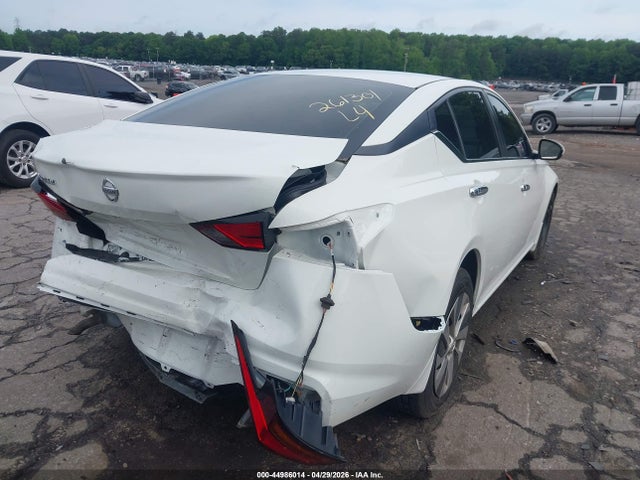 Nissan Altima S Fwd