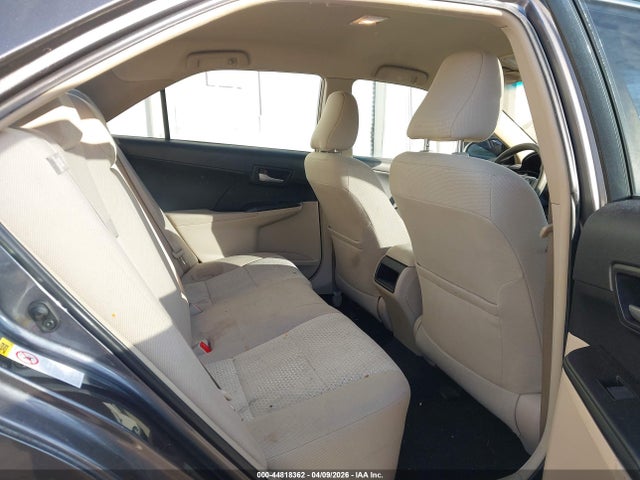 Toyota Camry Le