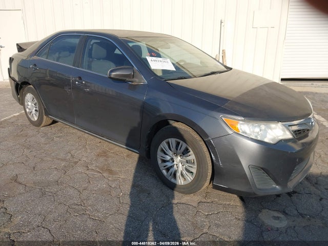 Salvage Toyota Camry Image
