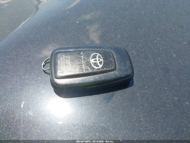 Toyota Camry Se Nightshade Edition