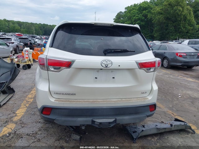 Toyota Highlander Xle V6