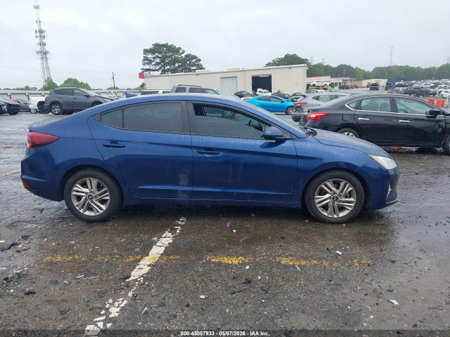 Hyundai ELANTRA Sel