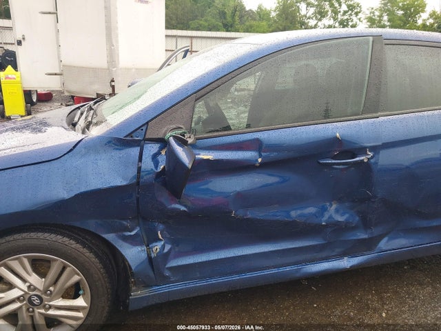 Hyundai ELANTRA Sel
