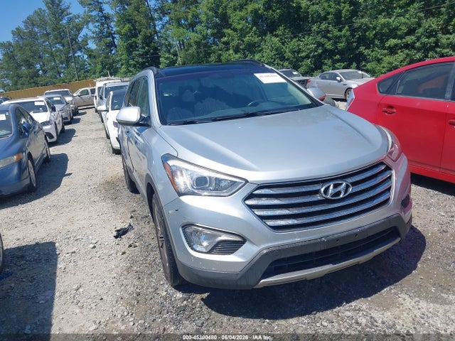 Salvage Hyundai SANTA FE Image