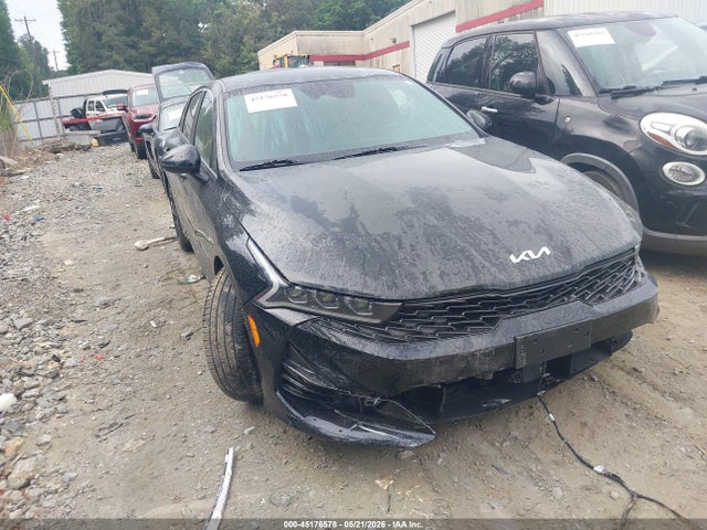 Salvage Kia K5 Image