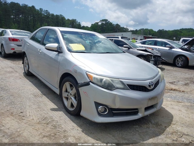 Salvage Toyota Camry Image