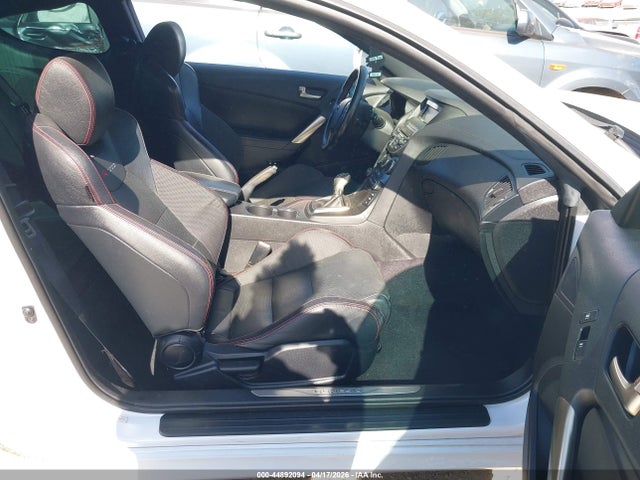 Hyundai Genesis 3.8 R-spec