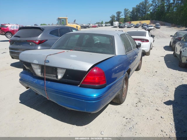 Ford Crown Victoria