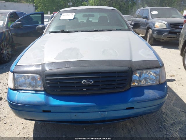 Ford Crown Victoria