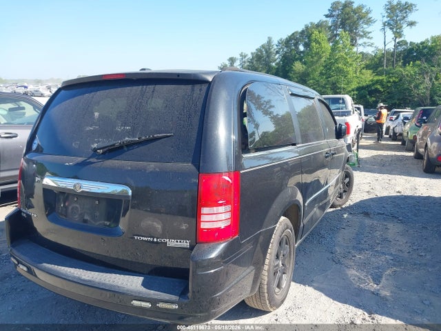 Chrysler Town & Country Touring Plus