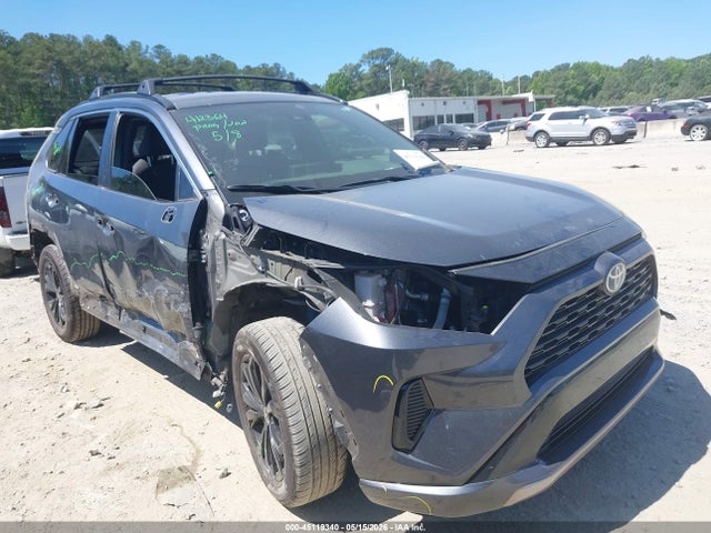 Salvage Toyota RAV4 Image